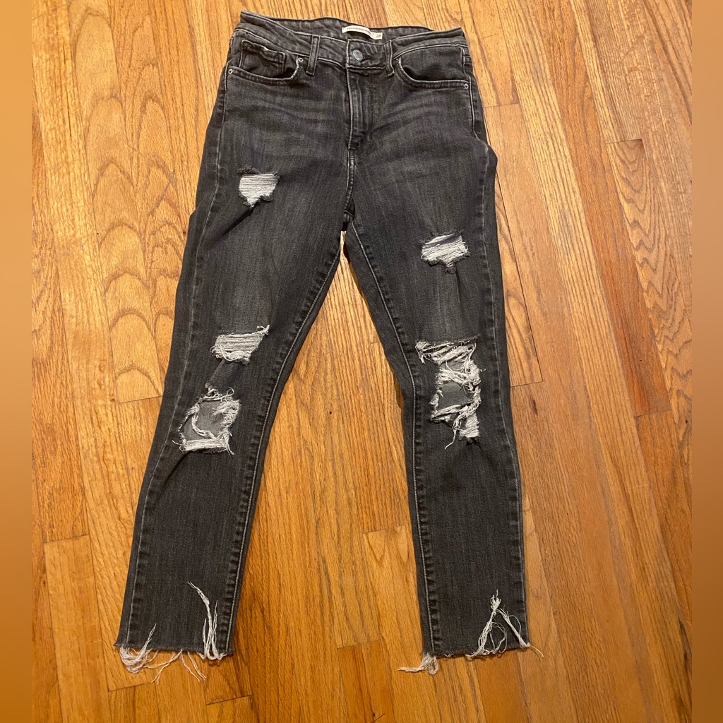 Levi Women’s 721 High Rise Skinny Jeans Size 28 Dark Gray Distressed